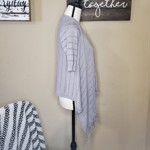 Twenty One Grey Fringe Cardigan Size Small. - Picture 5 of 7